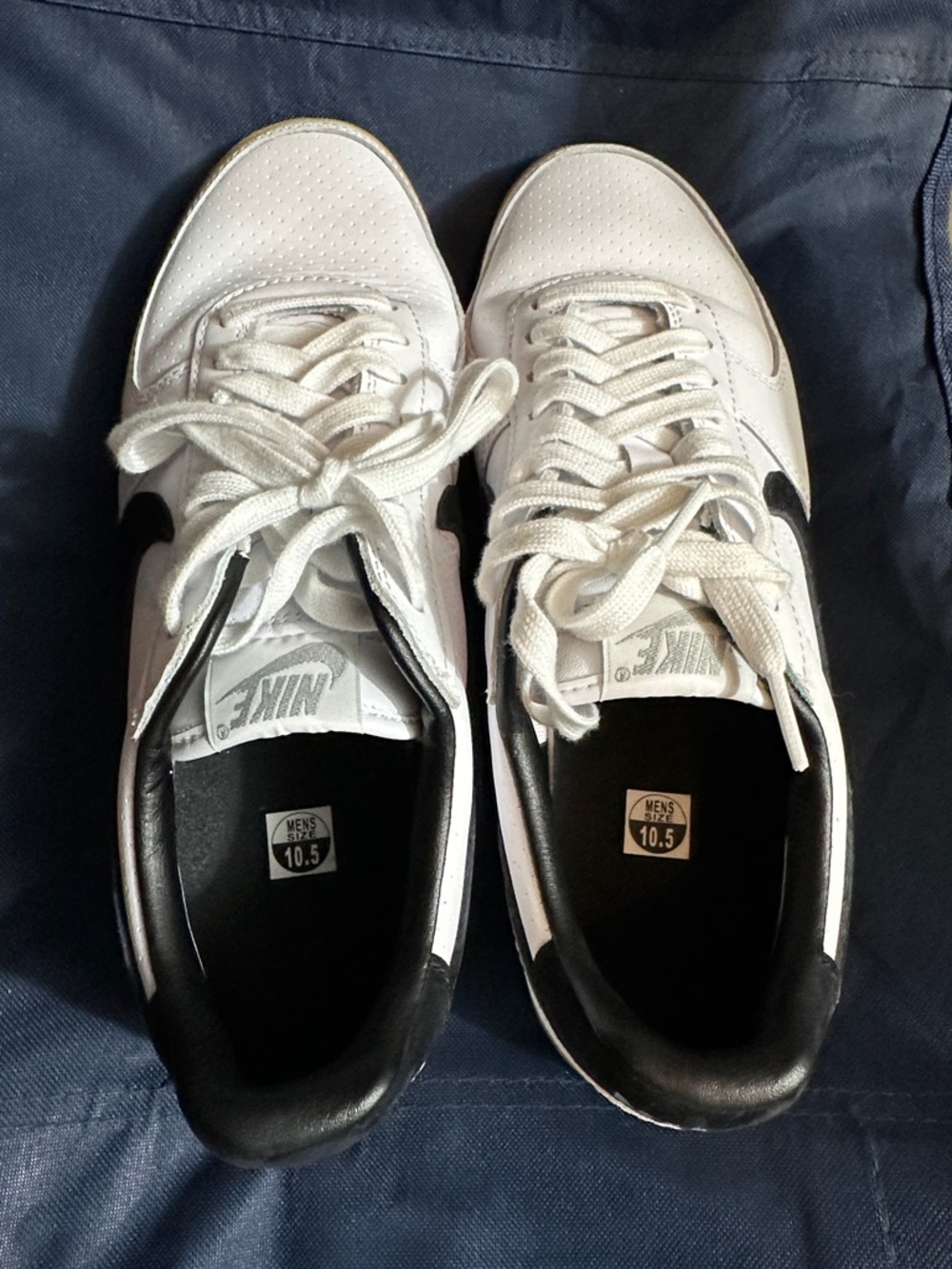 Nike Men's White & Black Low-Top Sneakers with Gum Sole - Picture 2 of 5